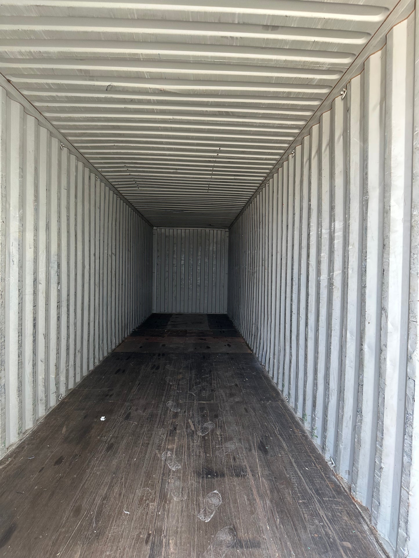 40' High Cube Wind & Water Tight Container