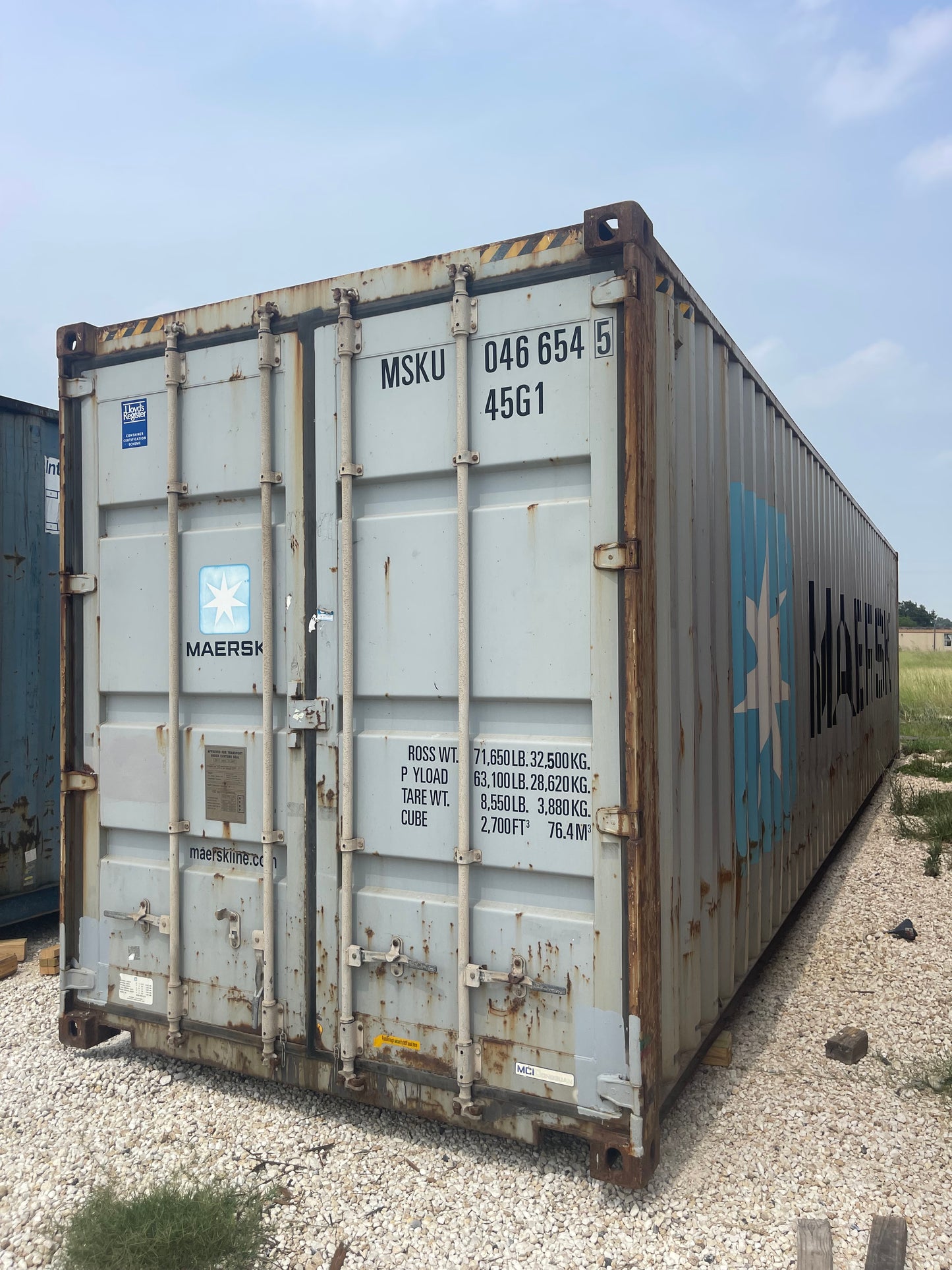 40' High Cube Wind & Water Tight Container