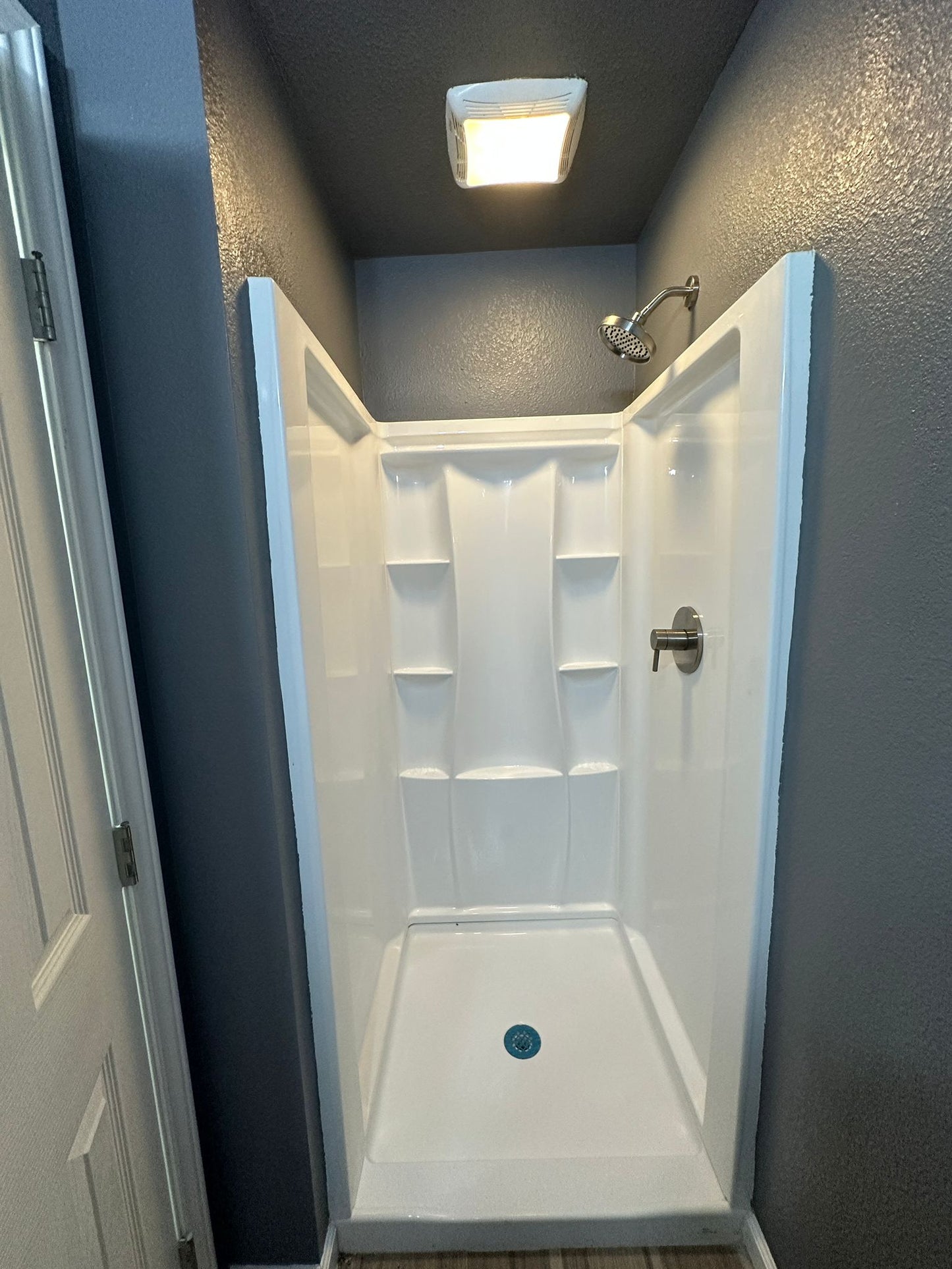 Summit Luxury 40 (Build-to-Order)